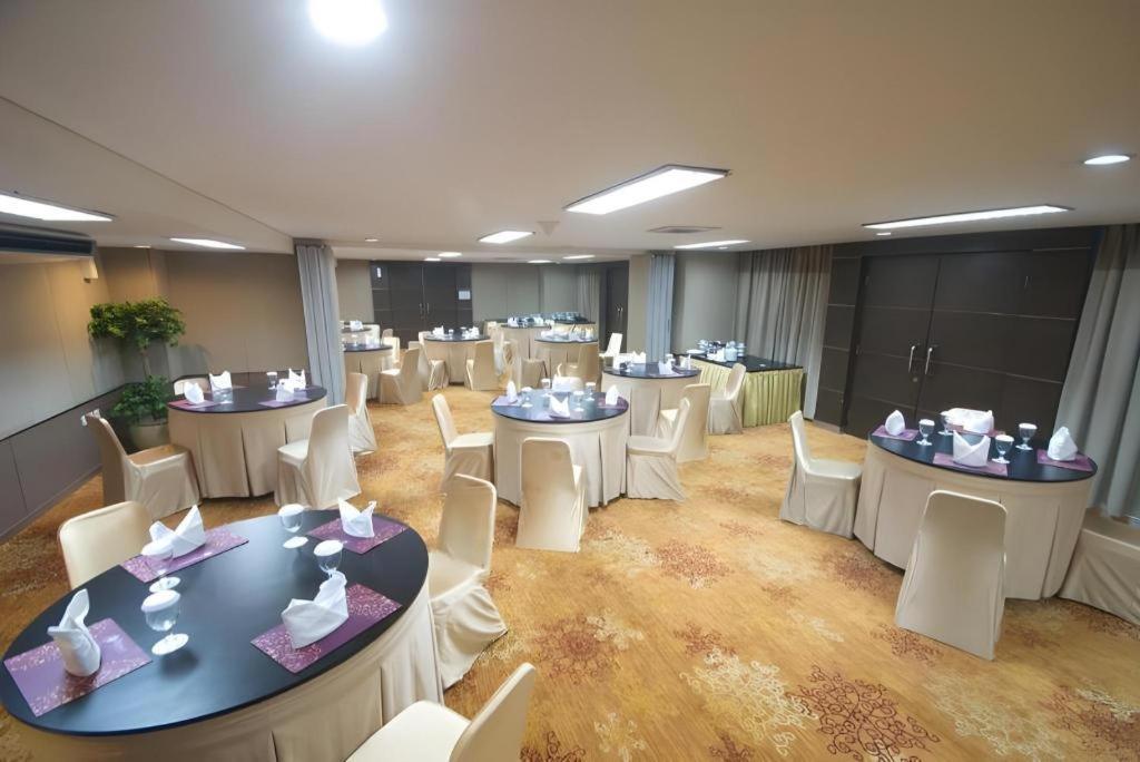 Sofyan Hotel Cut Meutia Τζακάρτα Εξωτερικό φωτογραφία